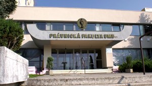 Na vysokých školách sa budú meniť podmienky prezenčnej výuky: Vysokoškoláci poukazujú na rozdiely