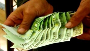 Krutá pravda o našich platoch: Vyše polovica Slovákov nemá ani priemer