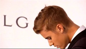 Do záhrady Justina Biebera vtrhla šialená fanúšička