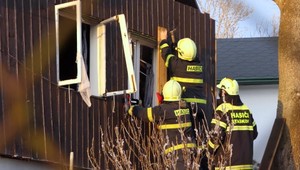 Výbuch plynovej fľaše vážne zranil 78-ročného muža. Senior utrpel ťažké popáleniny
