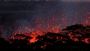 Sopka Kilaua opäť ohrozuje obyvateľov. Zem im doslova praská pod nohami
