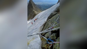 Desivý pád vo Vysokých Tatrách: Trojica českých horolezcov sa zrejme pošmykla