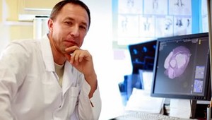 Umelé hlasivky. K výskumu prispeli aj spevácke hviezdy