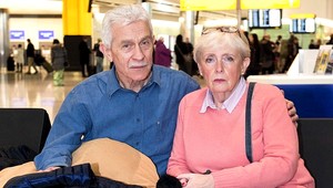 Dvojica je bez strechy nad hlavou, žijú na letisku