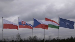 Bratislava hostila stretnutie V4, na stretnutie prizvali aj Francúzsko