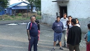 AUTENTICKÉ ZÁBERY: Neznámy strelec pálil na Rómov...