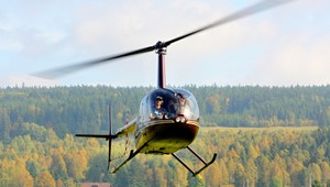 V Litoměřiciach spadol vrtuľníkm, zomrel pilot