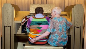 Považovali ich za úchylných a nikto ich vzťahu neveril: Neuveriteľné, no manželmi sú už 17 rokov!