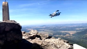 Desiatky hasičov likvidovali oheň neďaleko obľúbenej atrakcie v Česku