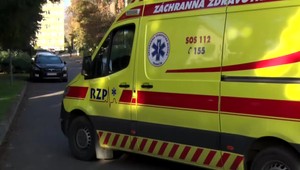 Tínedžer zranil v škole so sekerou dvoch študentov. Prípad vyšetruje NAKA ako podozrenie z prípravy vraždy