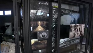 Pripomíname si Deň obetí holokaustu. Svedkovia hrôz táborov stále žijú medzi nami