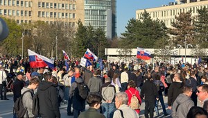 V slovenských mestách ľudia opäť protestovali proti "ruskému zákonu"