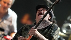 Hrôza priamo na pódiu! Pred zrakmi divákov skolaboval hviezdny muzikant!