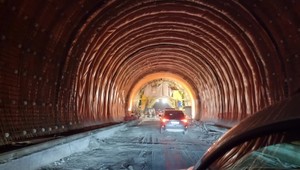 Turany-Hubová: Nákladná výstavba D1 potrvá ešte roky