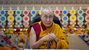 Dalajláma sa po dlhšej odmlke objavil na verejnosti, oslávil okrúhle jubileum