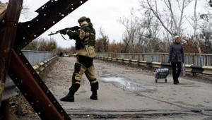 Na Donbase sa intenzívne bojuje, ostreľovanie hlásia obe strany