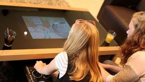 Deväťročné dievča sa dobrovoľne pomočovalo, putuje na odvykačku