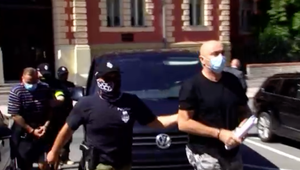 Protiextrémistická akcia NAKA "Šašovia": Obvinení ostali stíhaní na slobode. Polícia ukázala zaistené predmety