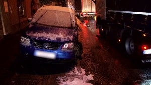 Mladík si sadol za volant opitý. Zrazil sa s kamiónom