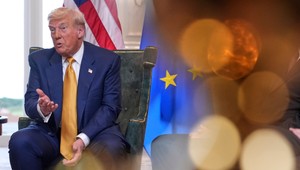 Lepšie, než žiadna dohoda. Trump colnú vojnu s Európou vyhral