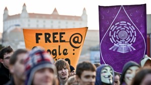 Nepohodlného novinára, čo otvoril Gorilu, niekto odpočúval!