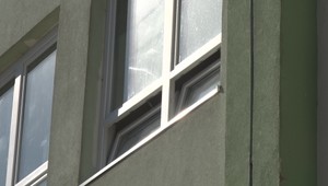 Pád žiaka z okna školy bola zrejme nešťastná náhoda. Chlapec je v umelom spánku