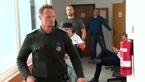 Chcela pomôcť ale naletela podvodníčke. Na pomoc si žena vzala úver 37-tisíc eur