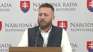 Kotlár sa vyhráža odstupom, ak sa vláda nezačne zaoberať jeho správou