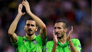 Koniec neviditeľných hráčov. Taliani zakážu zelené dresy