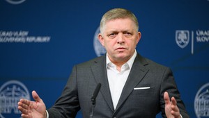 Opoziční politici volajú po odstúpení Roberta Fica, pozrite si ich reakcie