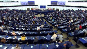 Schválenie rozpočtu Európskej únie bola dráma. Peniaze pôjdu aj na erasmus pre seniorov