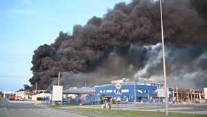 1275. deň na Ukrajine: Ruský útok zasiahol americký podnik kúsok od Slovenska