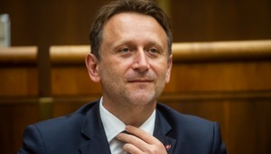 Problém v štátnej firme na východe Slovenska prišiel osobne riešiť minister Vlčan. Čo bude so zamestnancami?