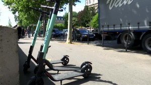 Kolobežkár sa rovná chodec, tvrdí súčasná legislatíva. Od januára sa to ale mení, kolobežkári, zbystrite