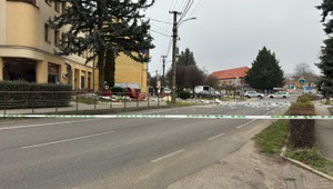 Výbuch bankomatu zničil obecný úrad. Trosky lietali desiatky metrov