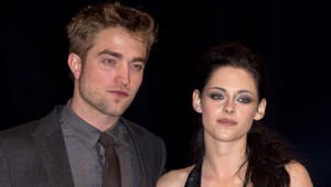 Robert Pattinson (26) dal Kristen (22) druhú šancu