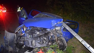 Vodič ignoroval značenie a spôsobil vážnu nehodu. Zrážku zachytáva aj hrozivé video