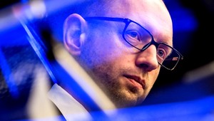 Ukrajinský premiér Arsenij Jaceňuk rezignoval