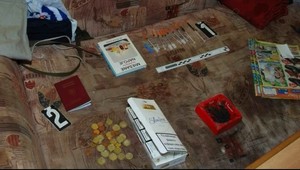 V chatke našli marihuanu, v byte aj metamfetamín