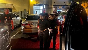 Doručovateľka pizze 14-krát bodla tehotnú zákazníčku. Údajne kvôli nízkemu prepitnému