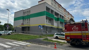 Po dvoch týždňoch opäť. Na policajnom oddelení v Petržalke dostali podozrivú zásielku