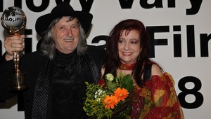 Režisér Jakubisko učil čašníkov čapovať pivo