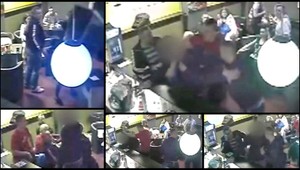 Bitka v herni. Mladíka napadla trojica útočníkov