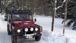 Na chate v neprístupnom teréne odpadol chatár. Pomôcť sa mu snažili aj kamaráti