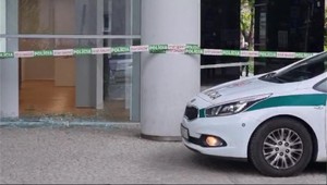 Po 3 mesiacoch opäť vykradli predajňu Apple v nákupnom centre