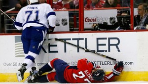 Pánik dostal za zákrok na Alznera dvojzápasový dištanc