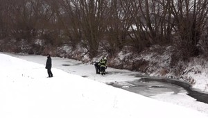 Pri Prešove deti objavili časť ľudského tela v zamrznutej rieke