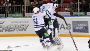 Graňák asistoval pri víťaznom góle, Dinamo krok od obhajoby