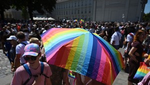 V Budapešti sa uskutočnil pochod za práva LGBTI+ napriek vládnemu zákazu
