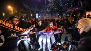 Oslavy postupu PSG so zlým koncom. Traja ľudia skončili v nemocnici, jeden je v kritickom stave